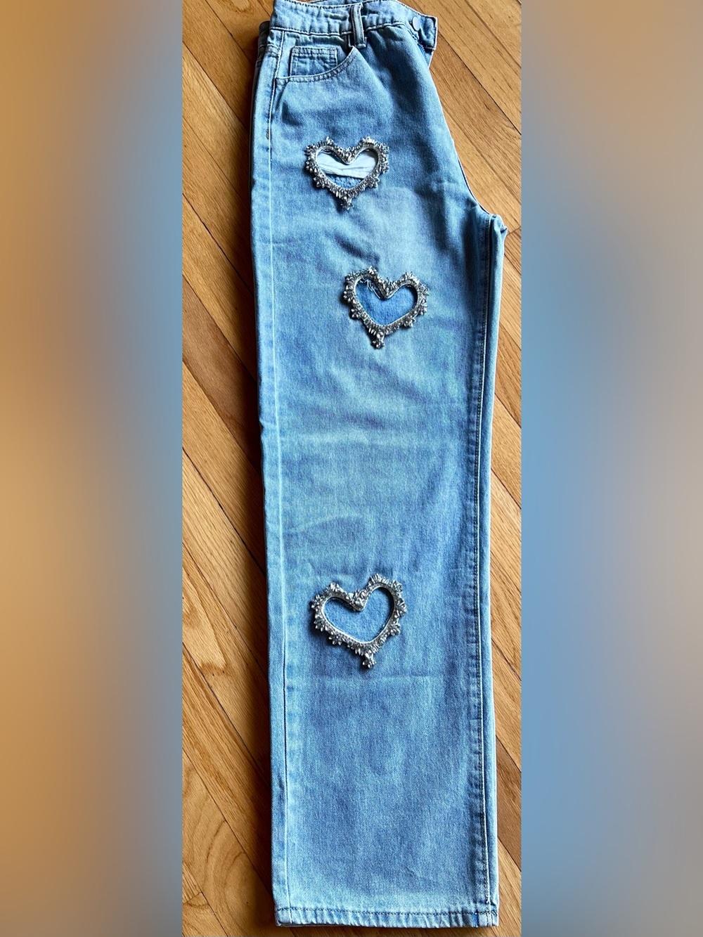 SHEIN Light Blue Straight-Leg Jeans with Stone Heart Accents